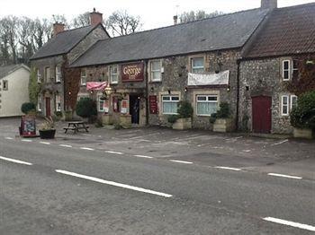 George Inn Radstock Bagian luar foto